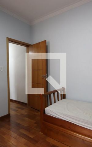 Casa à venda com 352m², 5 quartos e 2 vagasQuarto 2