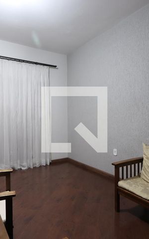 Casa à venda com 352m², 5 quartos e 2 vagasSala