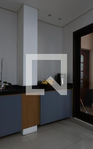 Casa à venda com 352m², 5 quartos e 2 vagasCopa