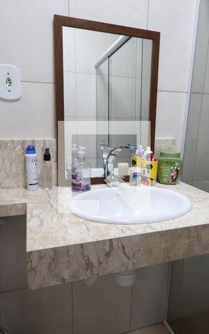 Casa à venda com 352m², 5 quartos e 2 vagasBanheiro Térreo