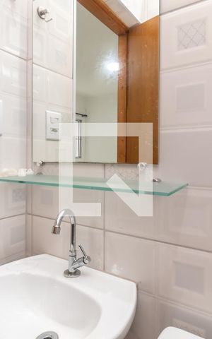 Casa para alugar com 65m², 3 quartos e 1 vagaBanheiro 2
