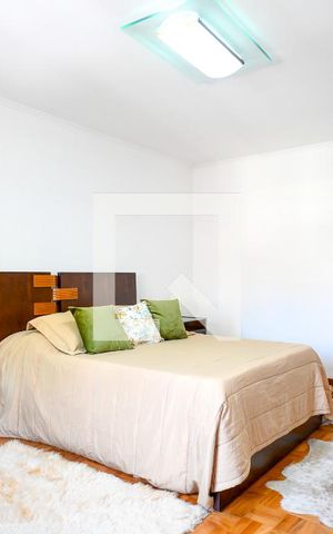 Casa à venda com 349m², 3 quartos e 7 vagas Casa à venda com 349m², 3 quartos e 7 vagasQuarto 1 - Suíte