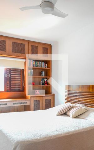 Casa à venda com 349m², 3 quartos e 7 vagas Casa à venda com 349m², 3 quartos e 7 vagasQuarto 2