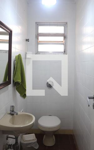 Casa à venda com 500m², 6 quartos e 4 vagasCasa fundos
