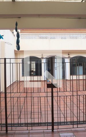 Casa à venda com 500m², 6 quartos e 4 vagasÁrea externa