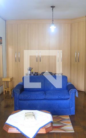 Casa à venda com 500m², 6 quartos e 4 vagasSuíte 2