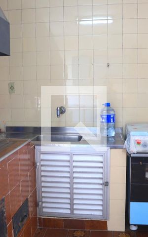 Casa à venda com 500m², 6 quartos e 4 vagasCasa fundos