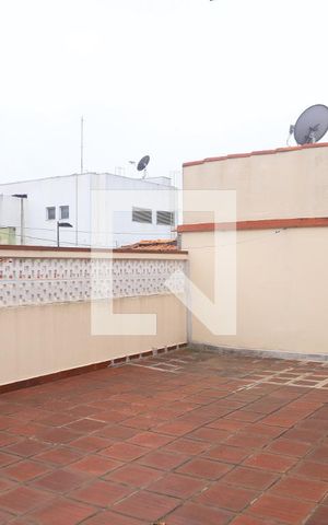 Casa à venda com 500m², 6 quartos e 4 vagasCasa fundos