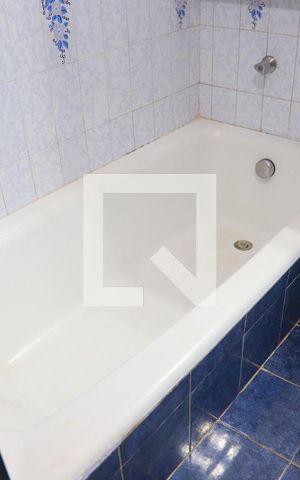Casa à venda com 500m², 6 quartos e 4 vagasBanheiro da Suíte 2