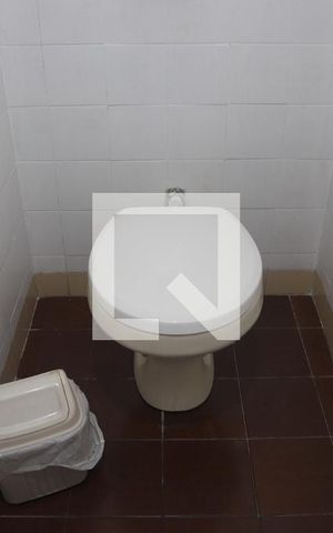 Casa à venda com 500m², 6 quartos e 4 vagasCasa fundos