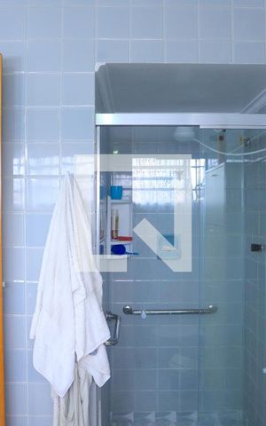 Casa à venda com 500m², 6 quartos e 4 vagasBanheiro da Suíte 1