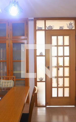 Casa à venda com 500m², 6 quartos e 4 vagasSala 2