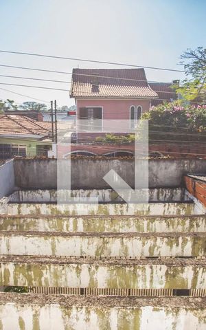 Casa para alugar com 201m², 4 quartos e 3 vagas Casa para alugar com 201m², 4 quartos e 3 vagasSuíte 2