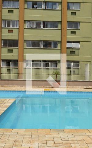 Studio à venda com 42m², 1 quarto e 1 vagaPiscina