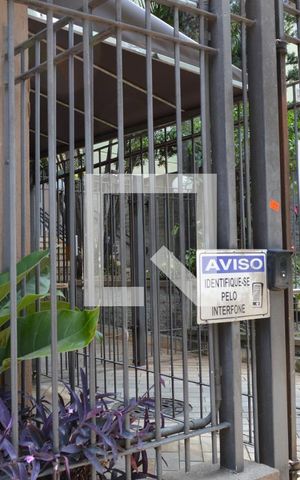 Studio à venda com 42m², 1 quarto e 1 vagaFachada + Plaquinha