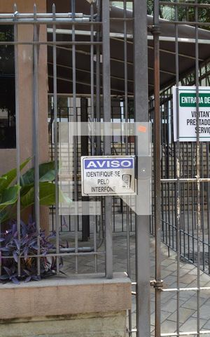 Studio à venda com 42m², 1 quarto e 1 vagaFachada + Plaquinha