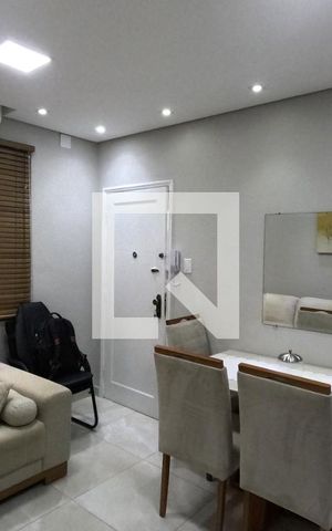 Apartamento para alugar com 70m², 2 quartos e 1 vagaSala