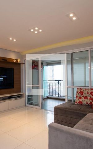 Apartamento à venda com 86m², 2 quartos e 1 vaga Apartamento à venda com 86m², 2 quartos e 1 vagaSala