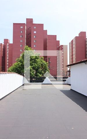 Casa à venda com 153m², 3 quartos e 2 vagasQuintal