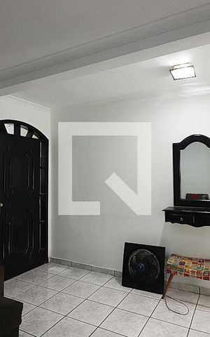 Casa à venda com 153m², 3 quartos e 2 vagasSala