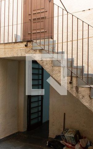 Casa à venda com 280m², 3 quartos e 2 vagas Casa à venda com 280m², 3 quartos e 2 vagasÁREA DE SERVIÇO