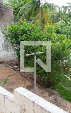 Casa à venda com 280m², 3 quartos e 2 vagas Casa à venda com 280m², 3 quartos e 2 vagasÁREA EXTERNA FUNDOS