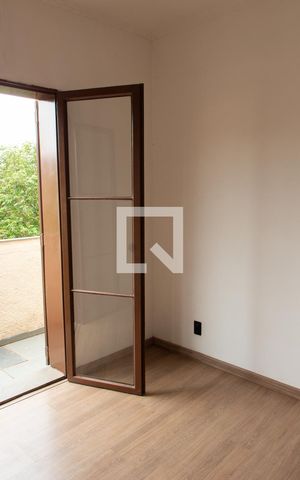 Casa à venda com 280m², 3 quartos e 2 vagas Casa à venda com 280m², 3 quartos e 2 vagasQUARTO 2