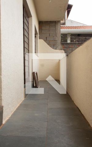 Casa à venda com 280m², 3 quartos e 2 vagas Casa à venda com 280m², 3 quartos e 2 vagasÁREA EXTERNA FUNDOS