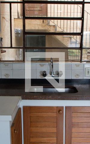 Casa à venda com 280m², 3 quartos e 2 vagas Casa à venda com 280m², 3 quartos e 2 vagasCOZINHA