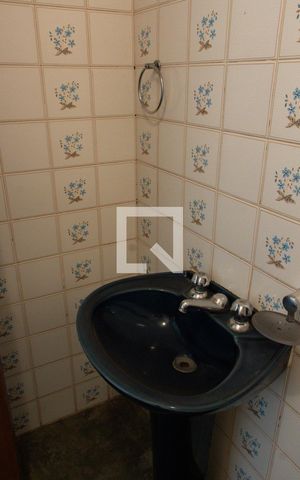 Casa à venda com 280m², 3 quartos e 2 vagas Casa à venda com 280m², 3 quartos e 2 vagasLAVABO