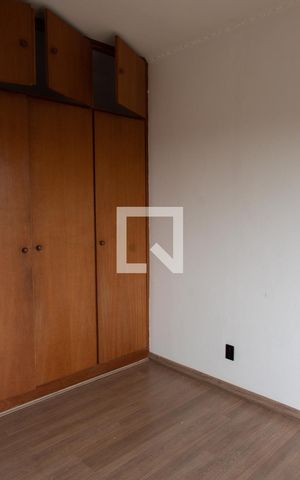Casa à venda com 280m², 3 quartos e 2 vagas Casa à venda com 280m², 3 quartos e 2 vagasQUARTO 1