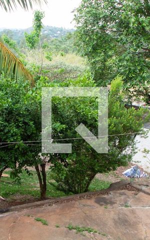 Casa à venda com 280m², 3 quartos e 2 vagas Casa à venda com 280m², 3 quartos e 2 vagasÁREA EXTERNA FUNDOS