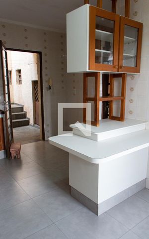 Casa à venda com 280m², 3 quartos e 2 vagas Casa à venda com 280m², 3 quartos e 2 vagasCOZINHA