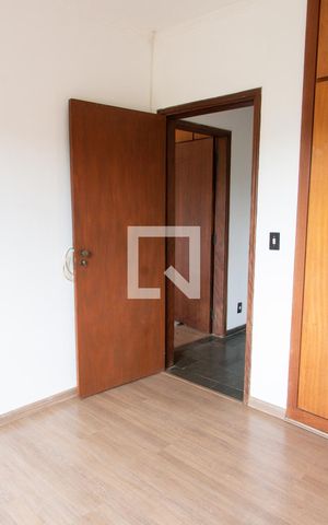 Casa à venda com 280m², 3 quartos e 2 vagas Casa à venda com 280m², 3 quartos e 2 vagasQUARTO 2