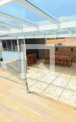 Casa à venda com 300m², 2 quartos e 3 vagasPiscina