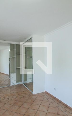 Casa à venda com 300m², 2 quartos e 3 vagasSuíte 1