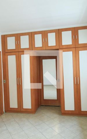 Casa à venda com 300m², 2 quartos e 3 vagasSuíte 2