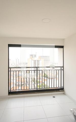 Apartamento à venda com 80m², 2 quartos e 1 vaga Apartamento à venda com 80m², 2 quartos e 1 vagaVaranda