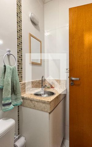 Apartamento à venda com 140m², 4 quartos e 2 vagas Apartamento à venda com 140m², 4 quartos e 2 vagasBanheiro 2
