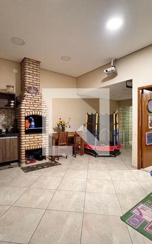 Apartamento à venda com 140m², 4 quartos e 2 vagas Apartamento à venda com 140m², 4 quartos e 2 vagasCobertura