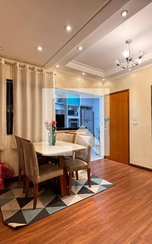 Apartamento à venda com 140m², 4 quartos e 2 vagas Apartamento à venda com 140m², 4 quartos e 2 vagasSala