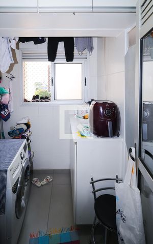 Apartamento à venda com 79m², 3 quartos e 2 vagas Apartamento à venda com 79m², 3 quartos e 2 vagasÁrea de Serviço