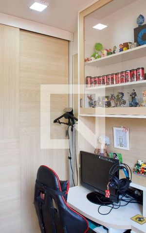 Apartamento à venda com 120m², 2 quartos e 2 vagas Apartamento à venda com 120m², 2 quartos e 2 vagasEscritório