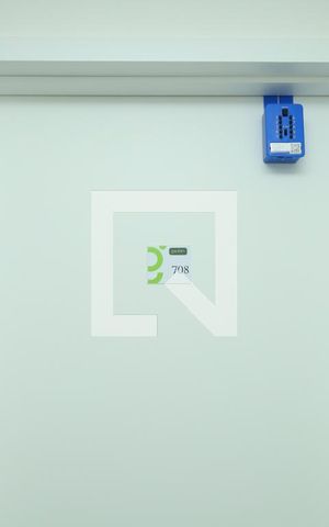 Apartamento à venda com 42m², 2 quartos e 1 vagaPorta do apartamento - Lockbox instalada