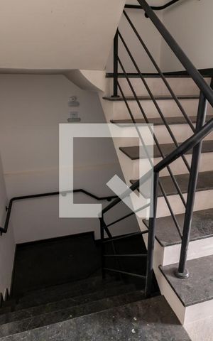 Apartamento à venda com 38m², 2 quartos e 1 vagaEscada