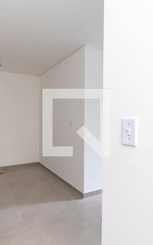 Apartamento à venda com 44m², 2 quartos e 1 vagaÁrea de Serviço