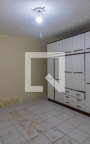 Casa à venda com 230m², 3 quartos e 7 vagas Casa à venda com 230m², 3 quartos e 7 vagasQuarto 1