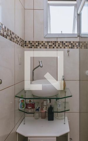 Apartamento para alugar com 55m², 2 quartos e 1 vaga Apartamento para alugar com 55m², 2 quartos e 1 vagaBanheiro Social