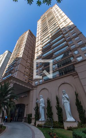 Apartamento à venda com 106m², 3 quartos e 3 vagasVista da Rua