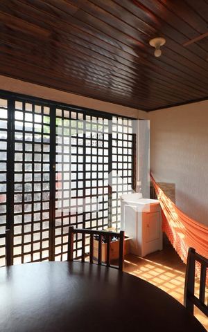 Casa à venda com 50m², 2 quartos e 1 vagaÁrea de Serviço
